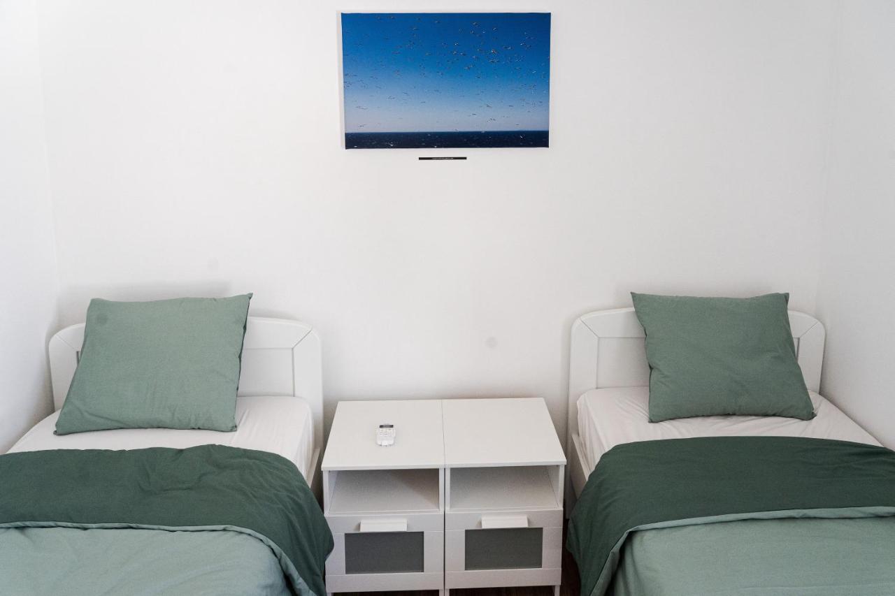 Station 22 - Brand New Apartment With A Terrace And Private Parking Vir Exterior photo